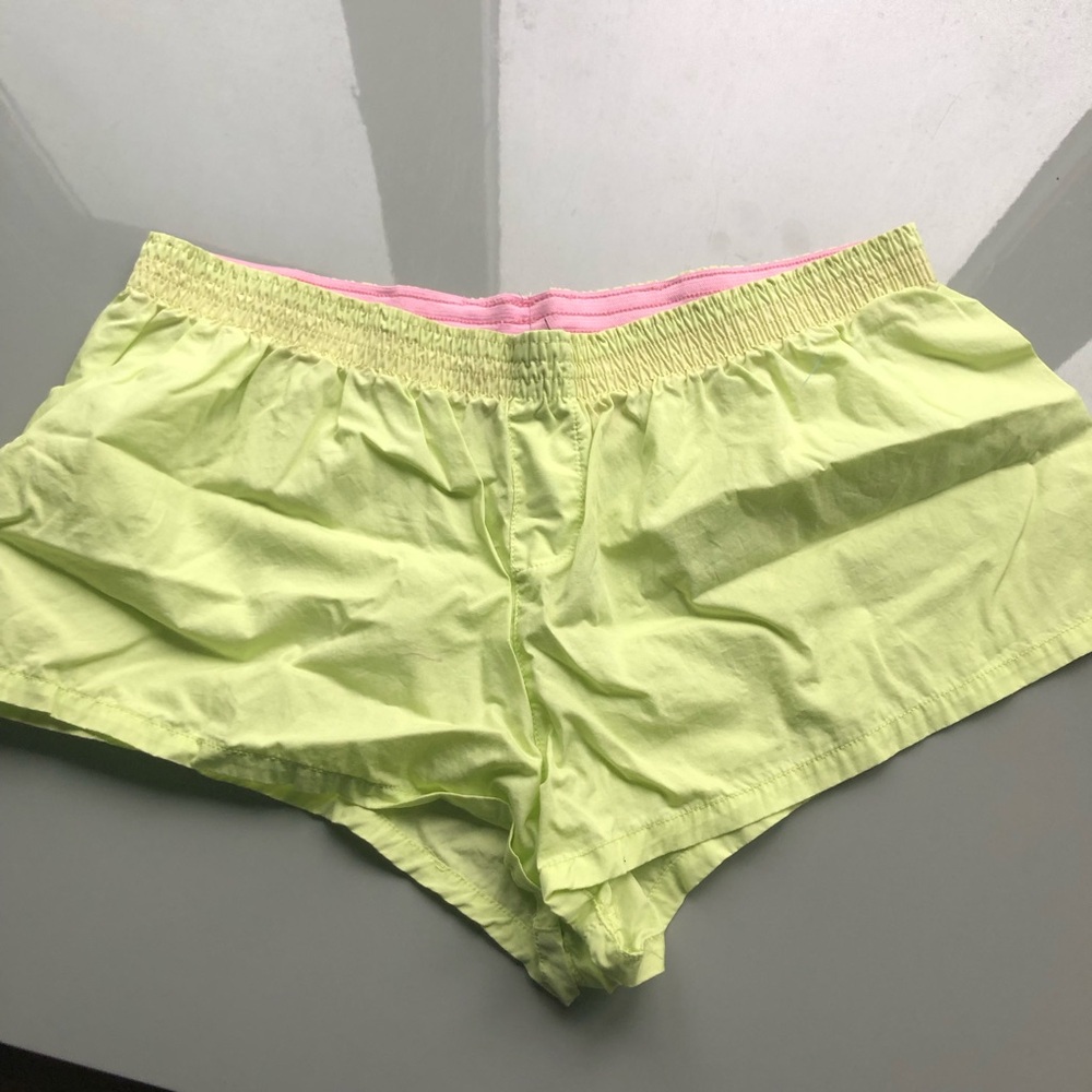 NWOT Women's Blue and Yellow Pajama Short Set - Picture 2 of 10
